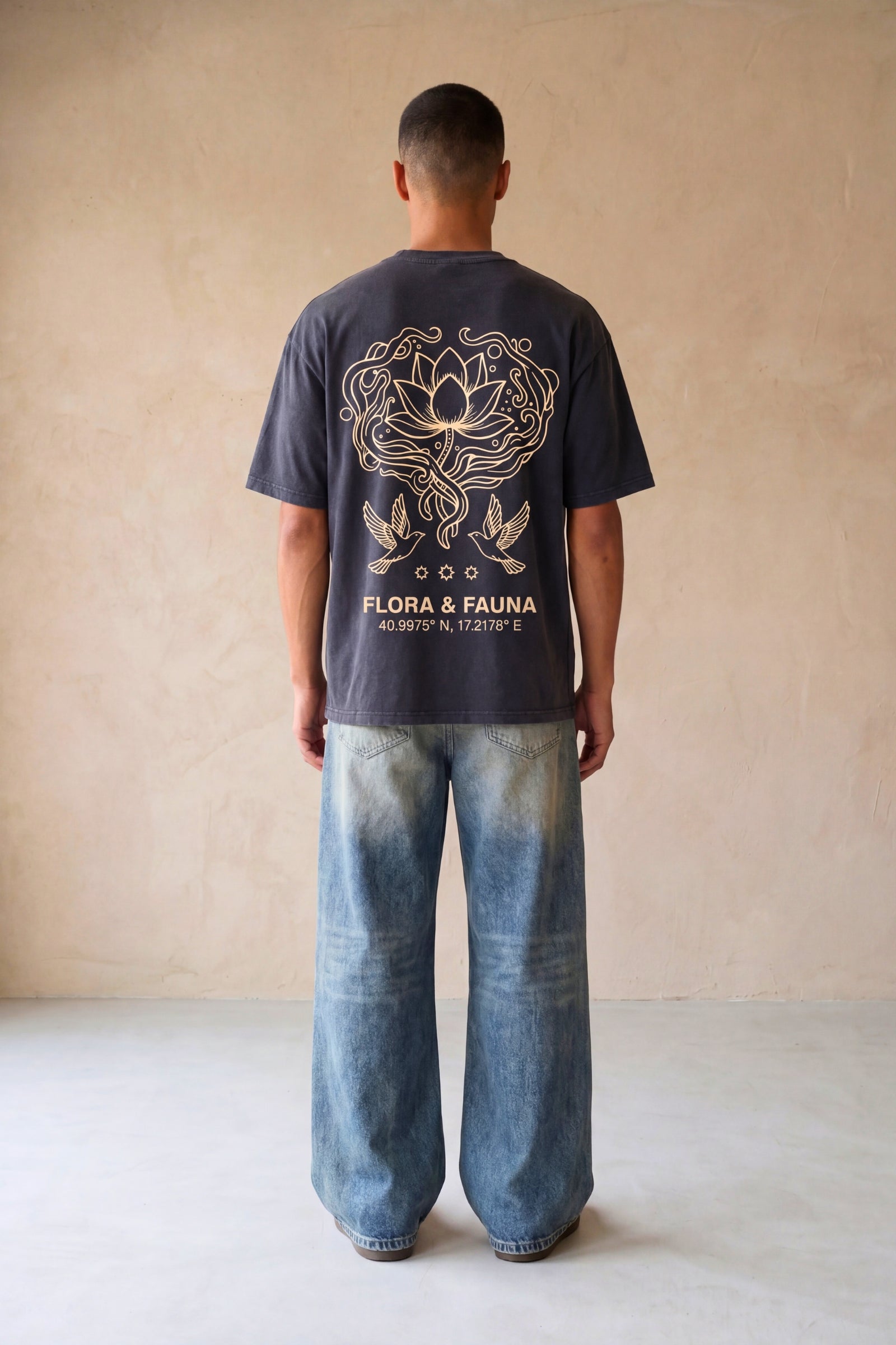 FLORA & FAUNA OVERSIZED TEE