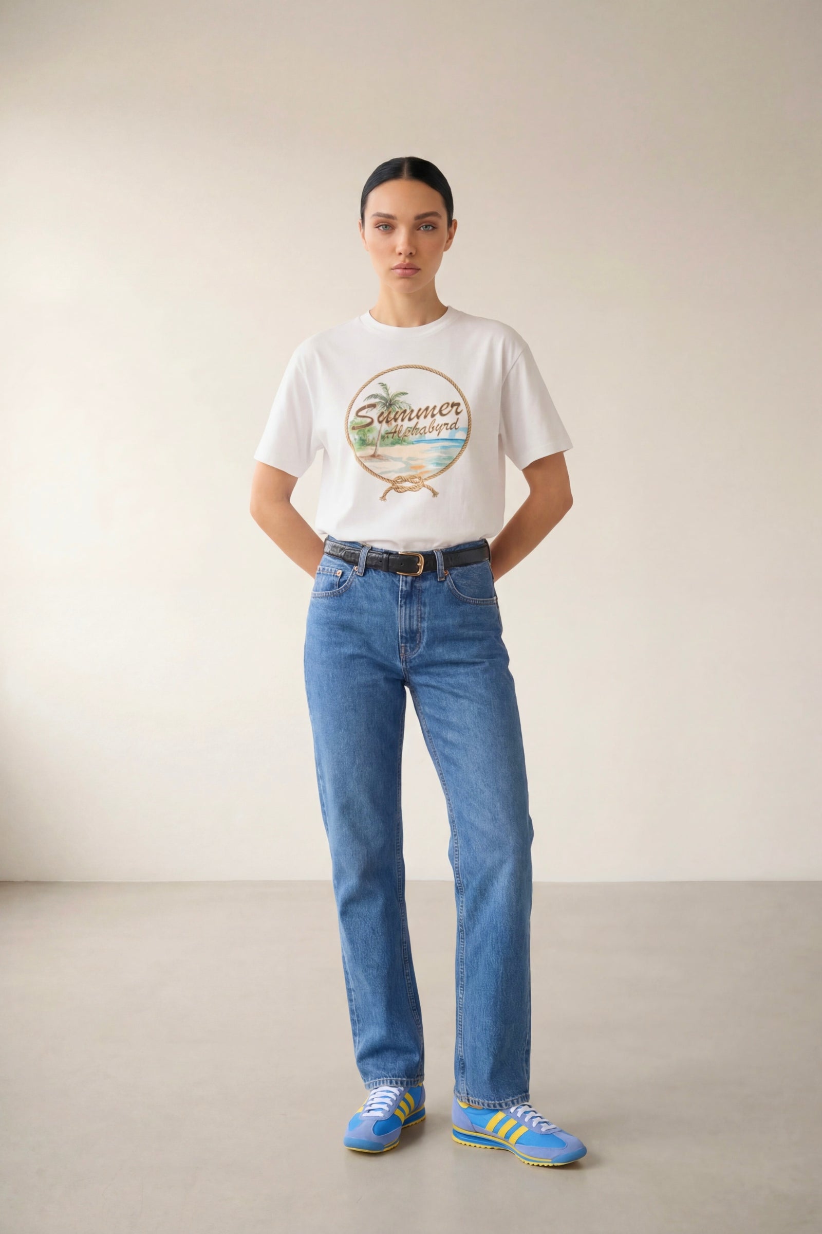 SUMMER ESCAPE OVERSIZED TEE